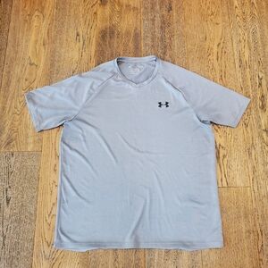 Under Armour - Mens - Large - Tech Tee - Athletic Short Sleeve T-Shirt - V-Neck